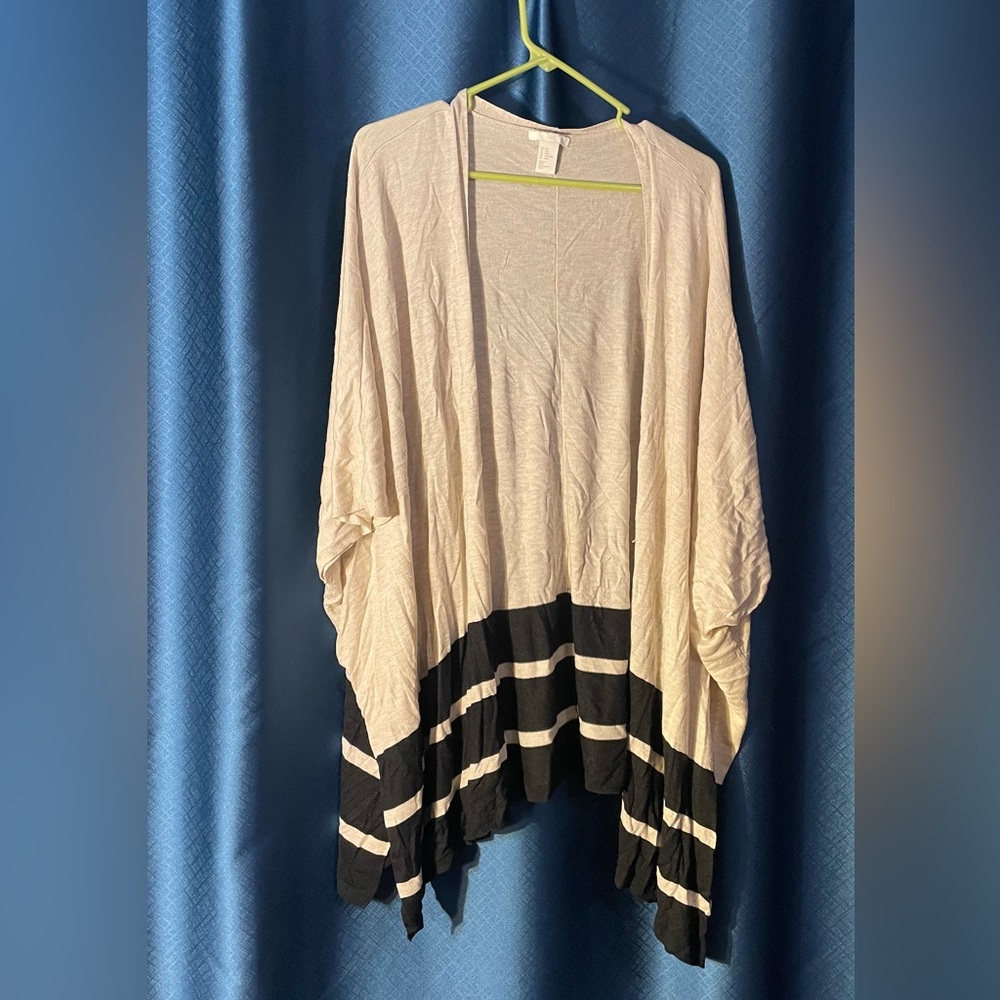 H&M Cream & Black Flowy Cardigan